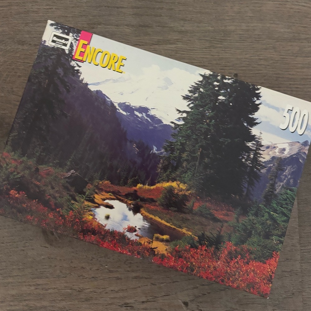 NWT Encore Jeans Scenic Mountain Puzzle - Multicolor